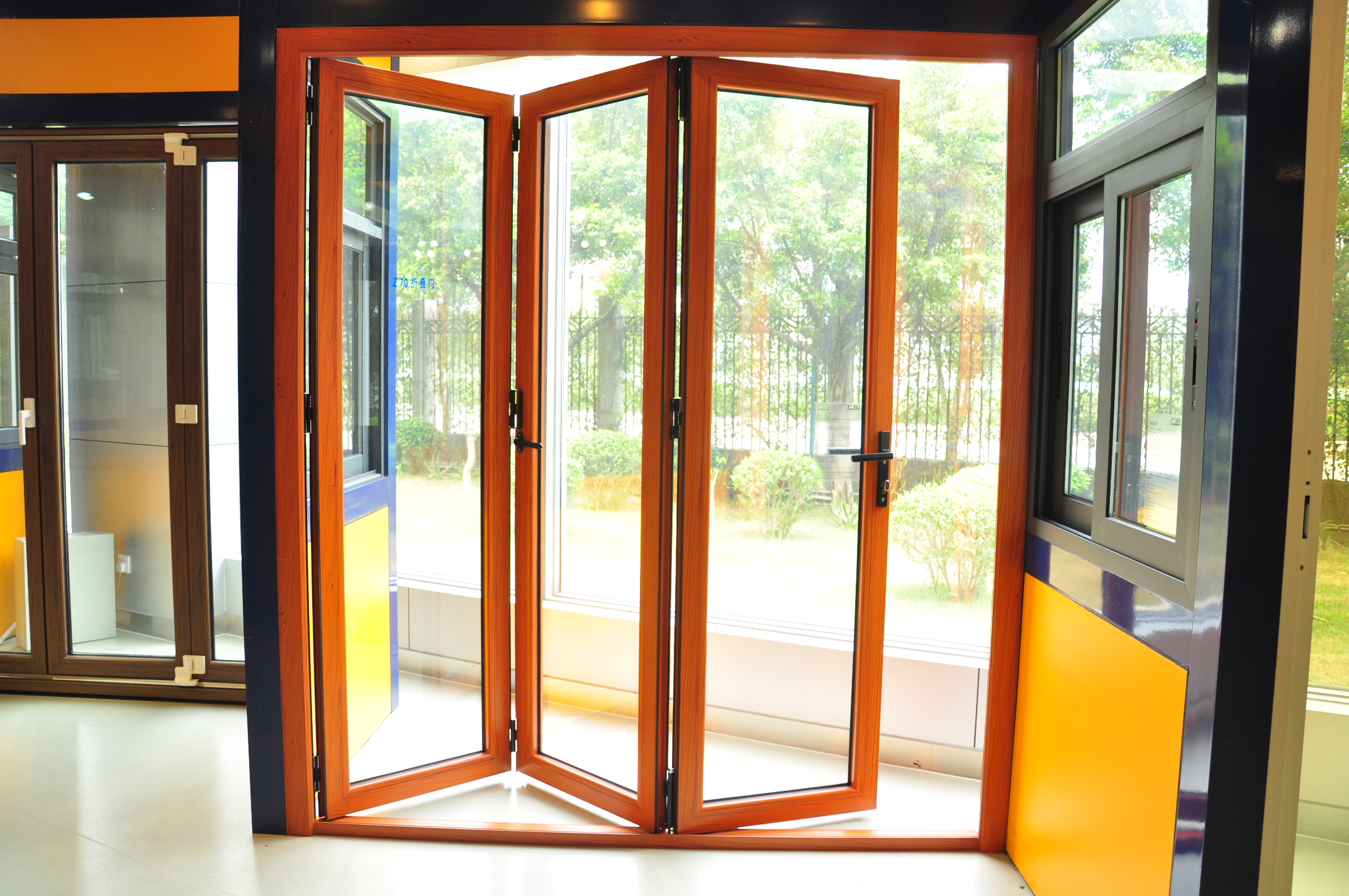 aluminum-folding-doors-buy-alumium-folding-doors-aluminum-doors