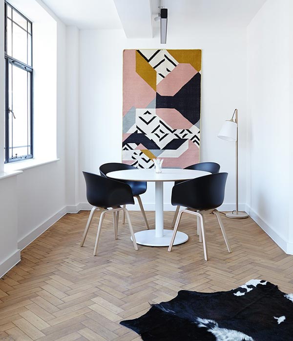 central skyscraper all glass structure