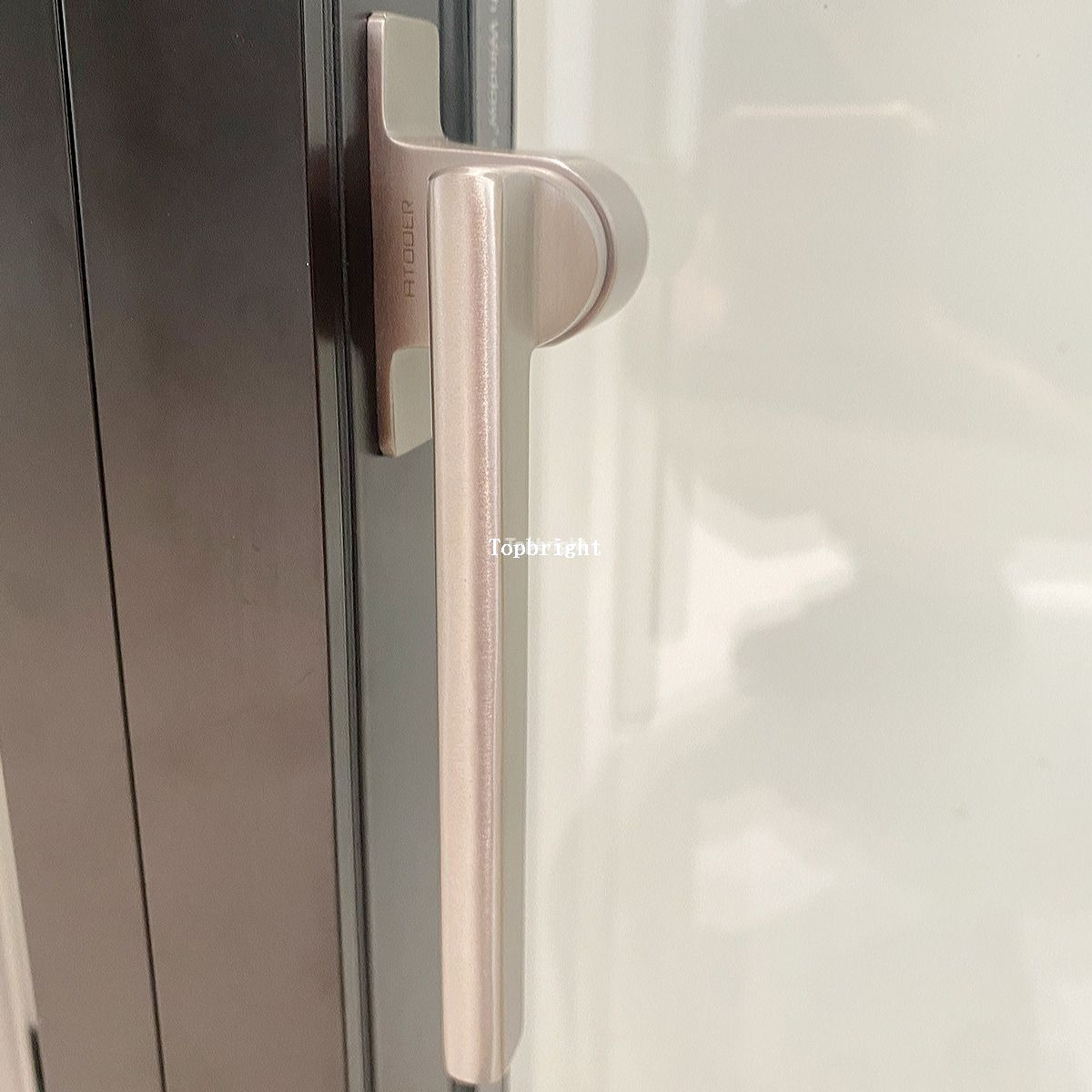 TP93 Series Casement Window