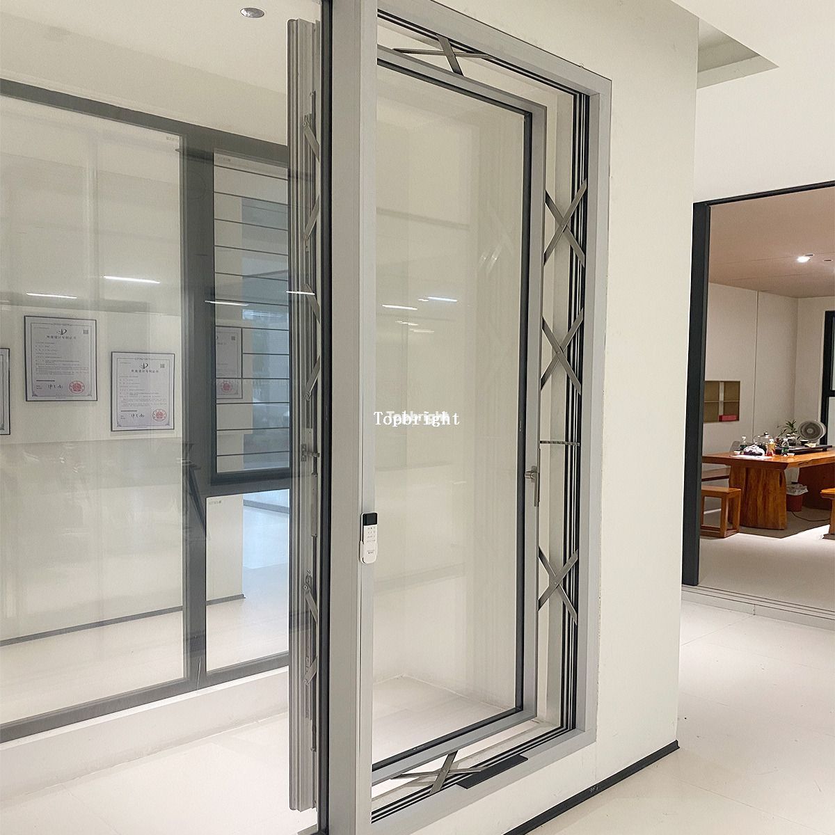 automated external window