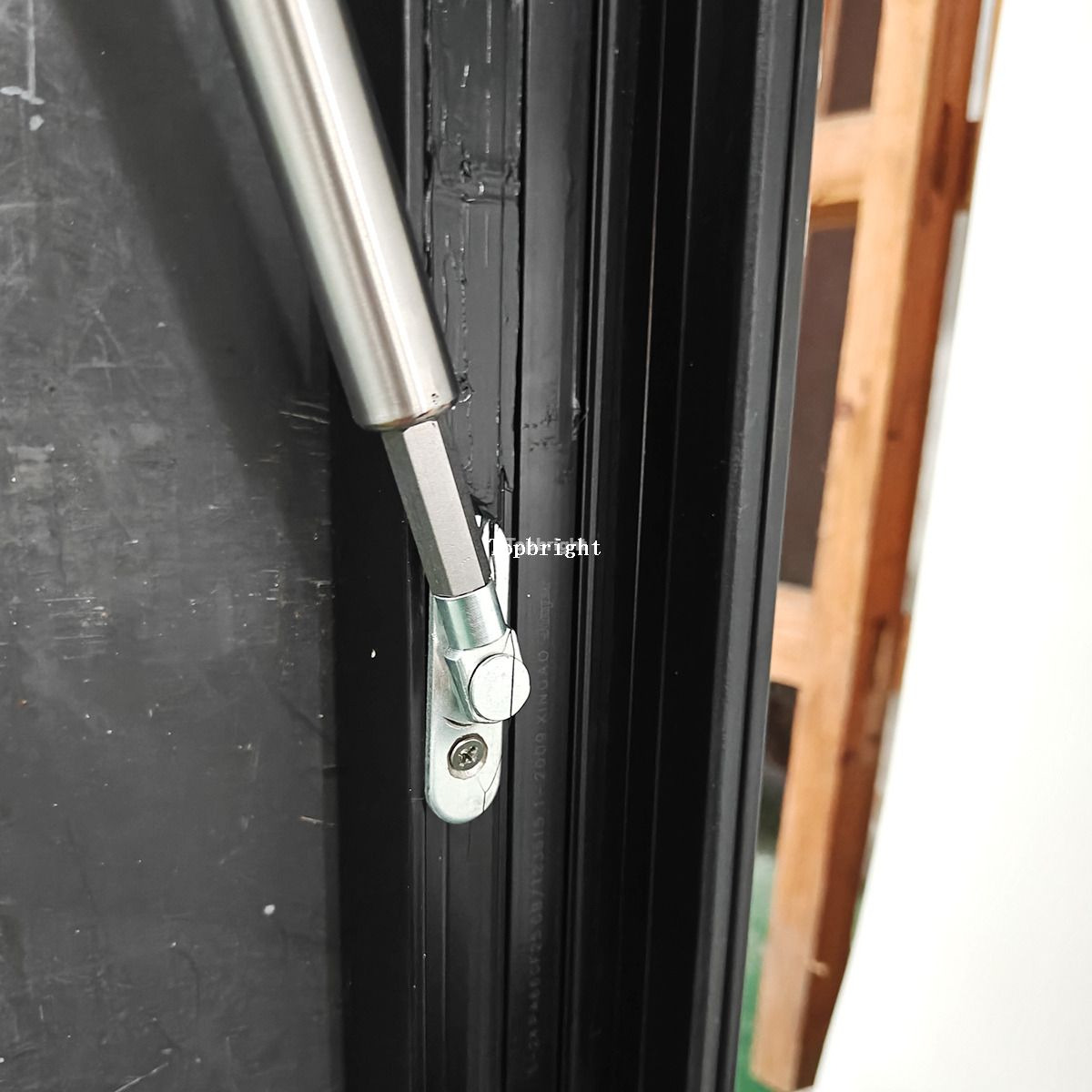 Top-hung Gas Spring Window