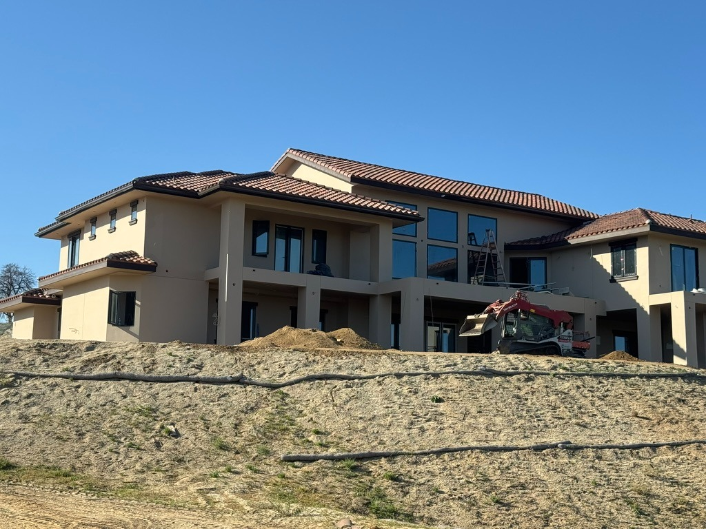 California Sunbelt Villa | NFRC Certified Aluminum Windows & Doors Project